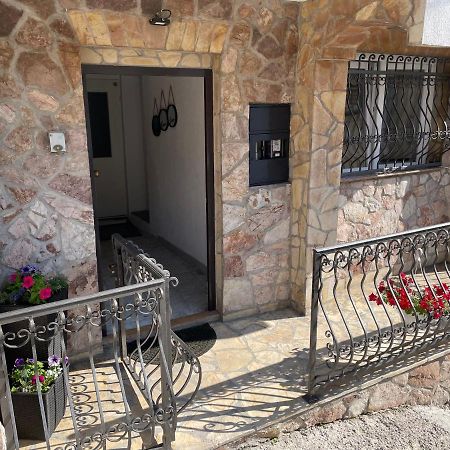 Apartman Duck Apartamento Saraievo Exterior foto